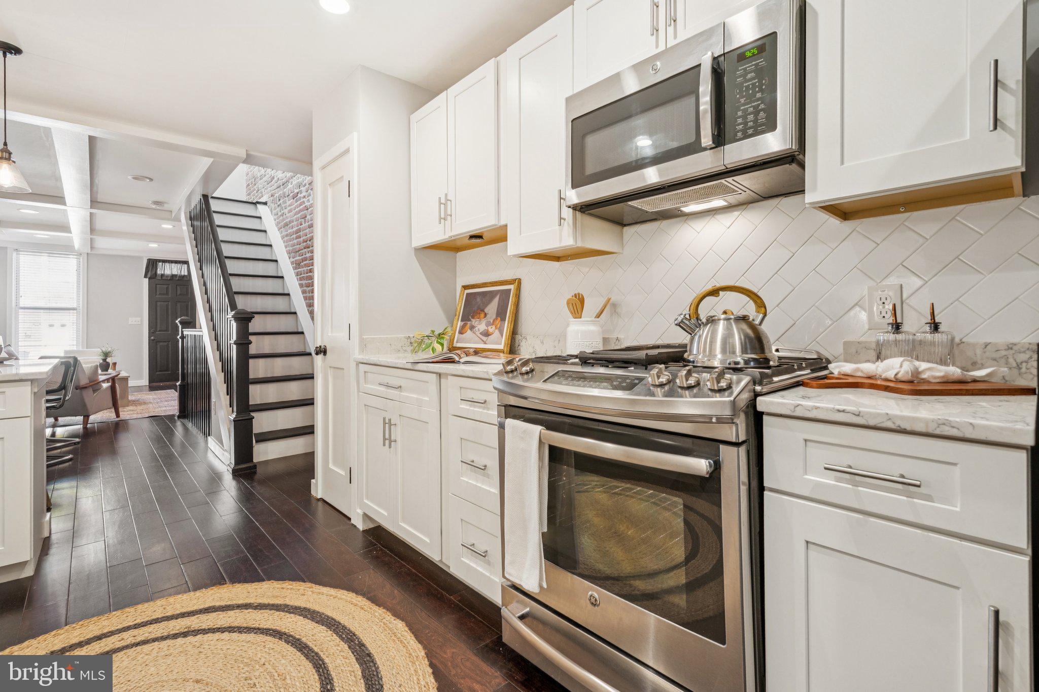 1431 RICHARDSON STREET