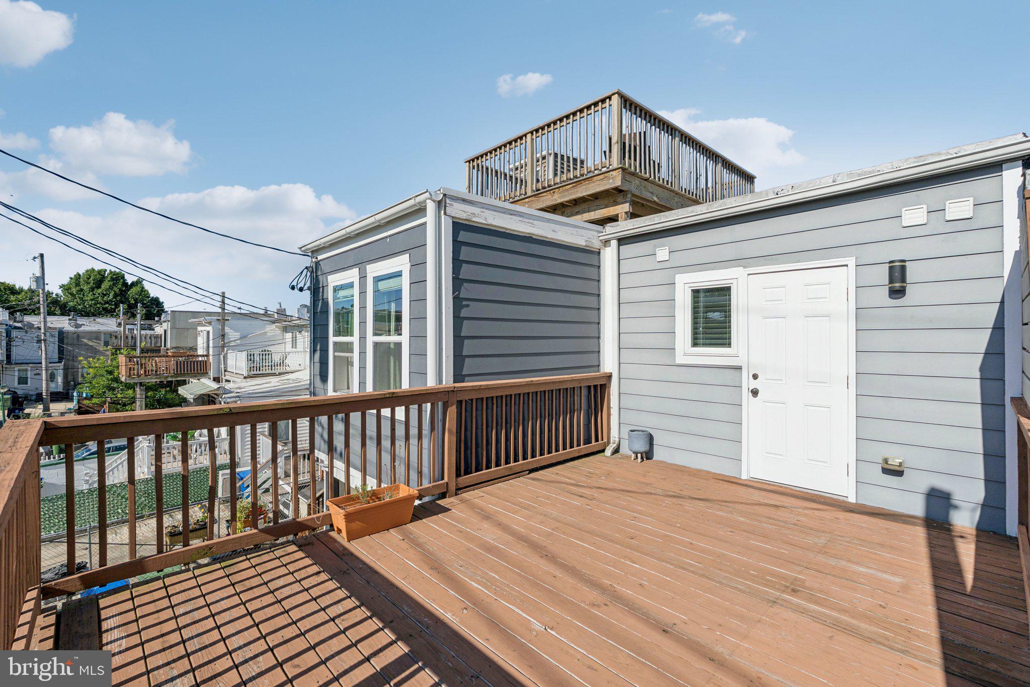 1431 RICHARDSON STREET