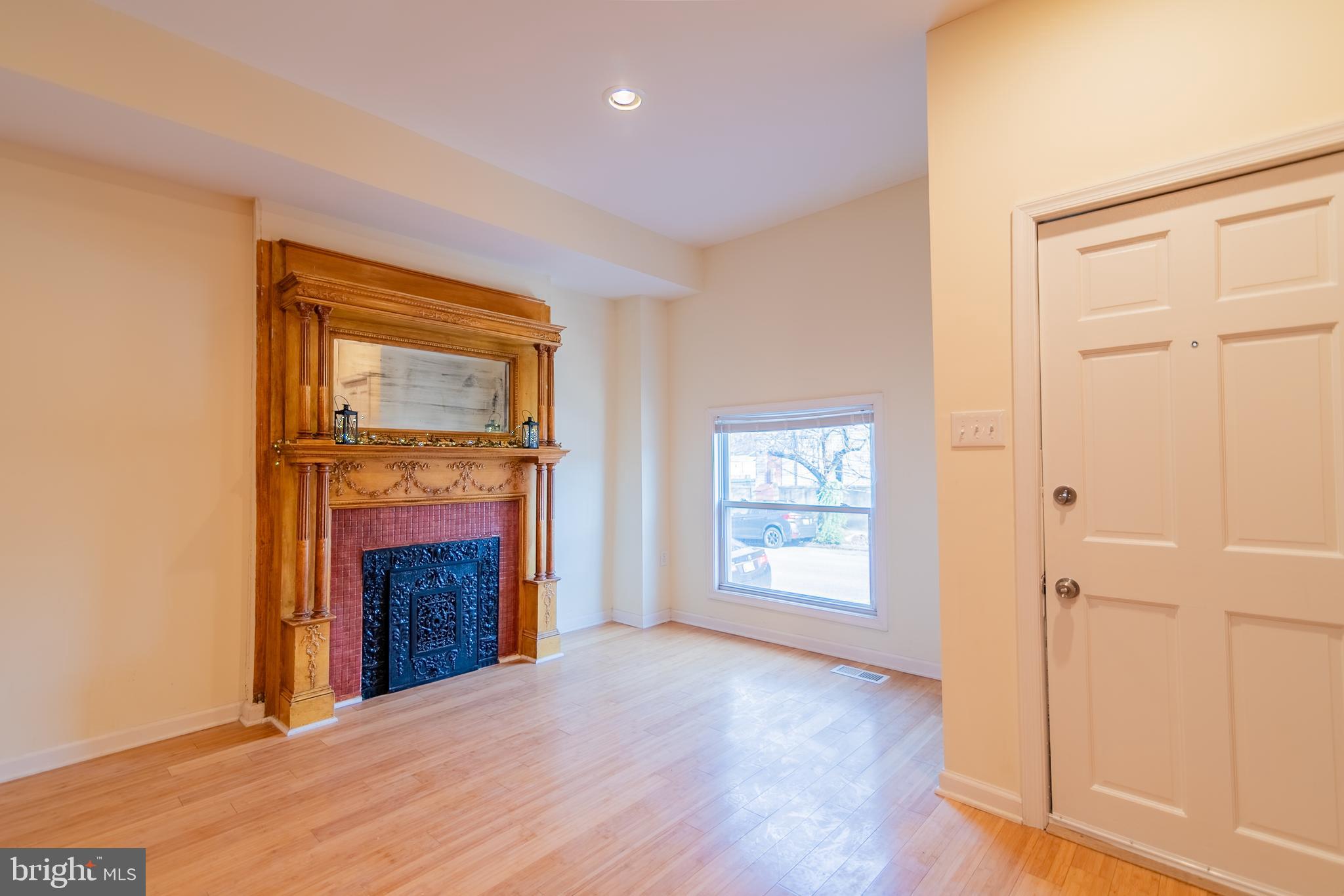 640 S ELLWOOD AVENUE