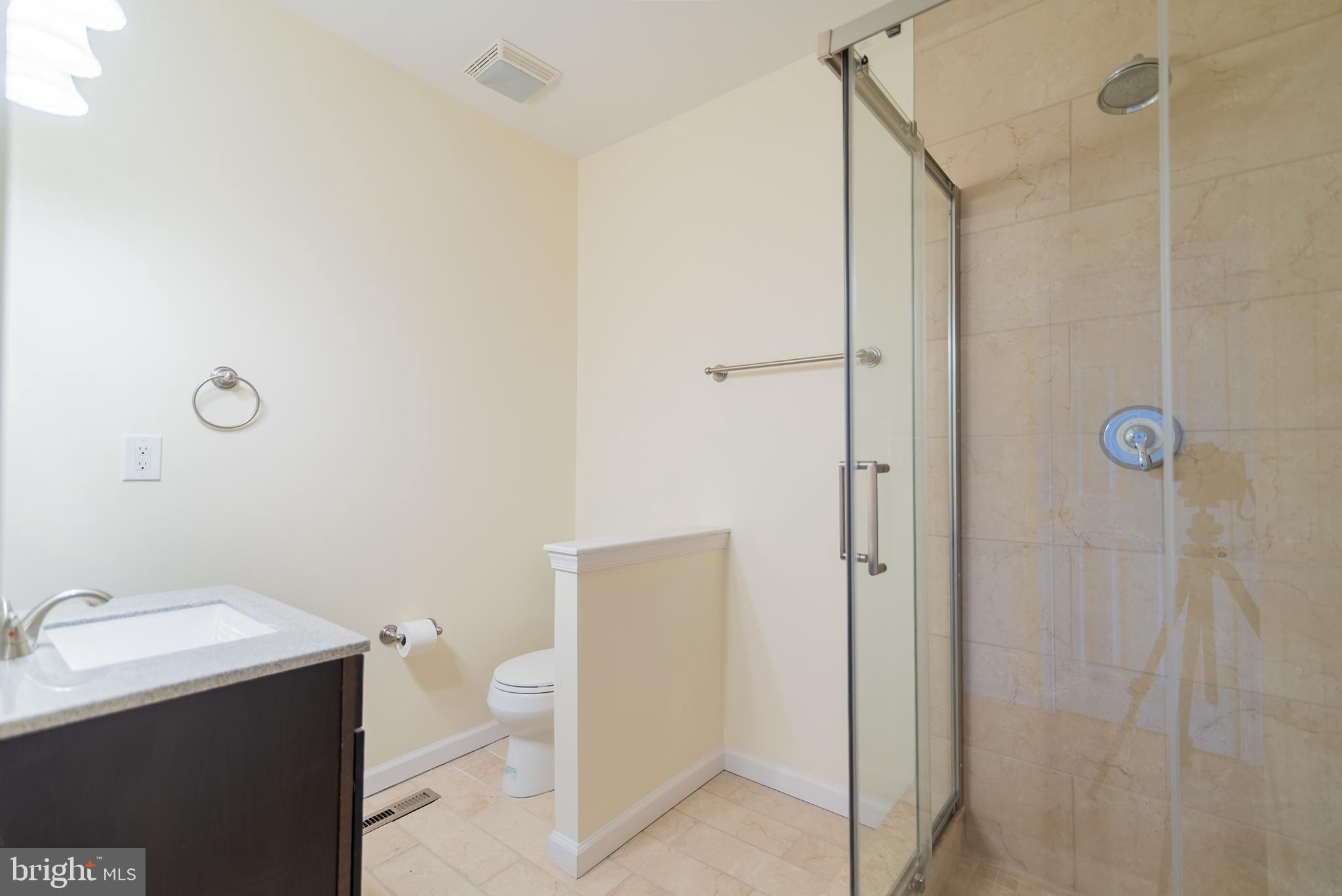 640 S ELLWOOD AVENUE