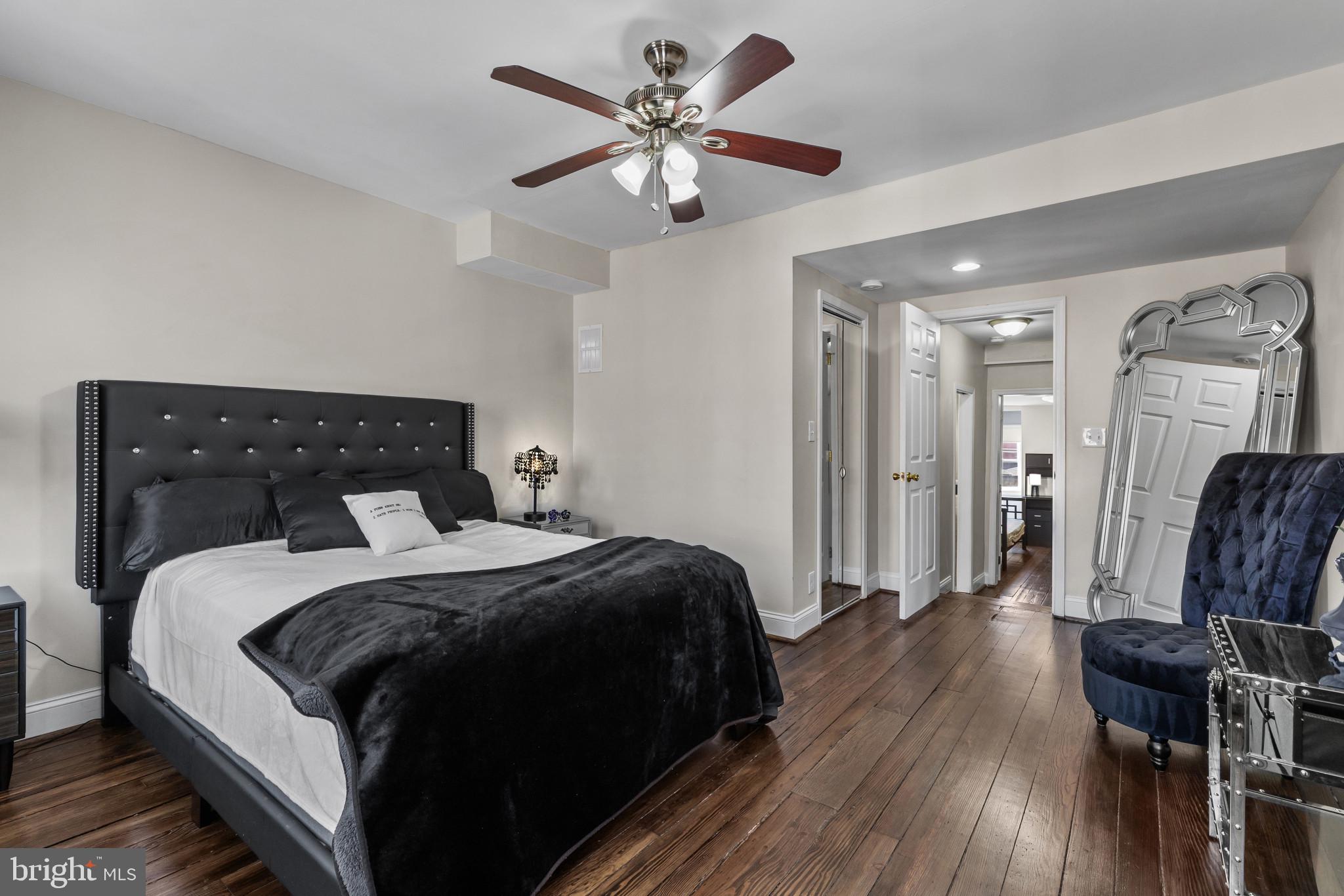 1739 E LOMBARD STREET