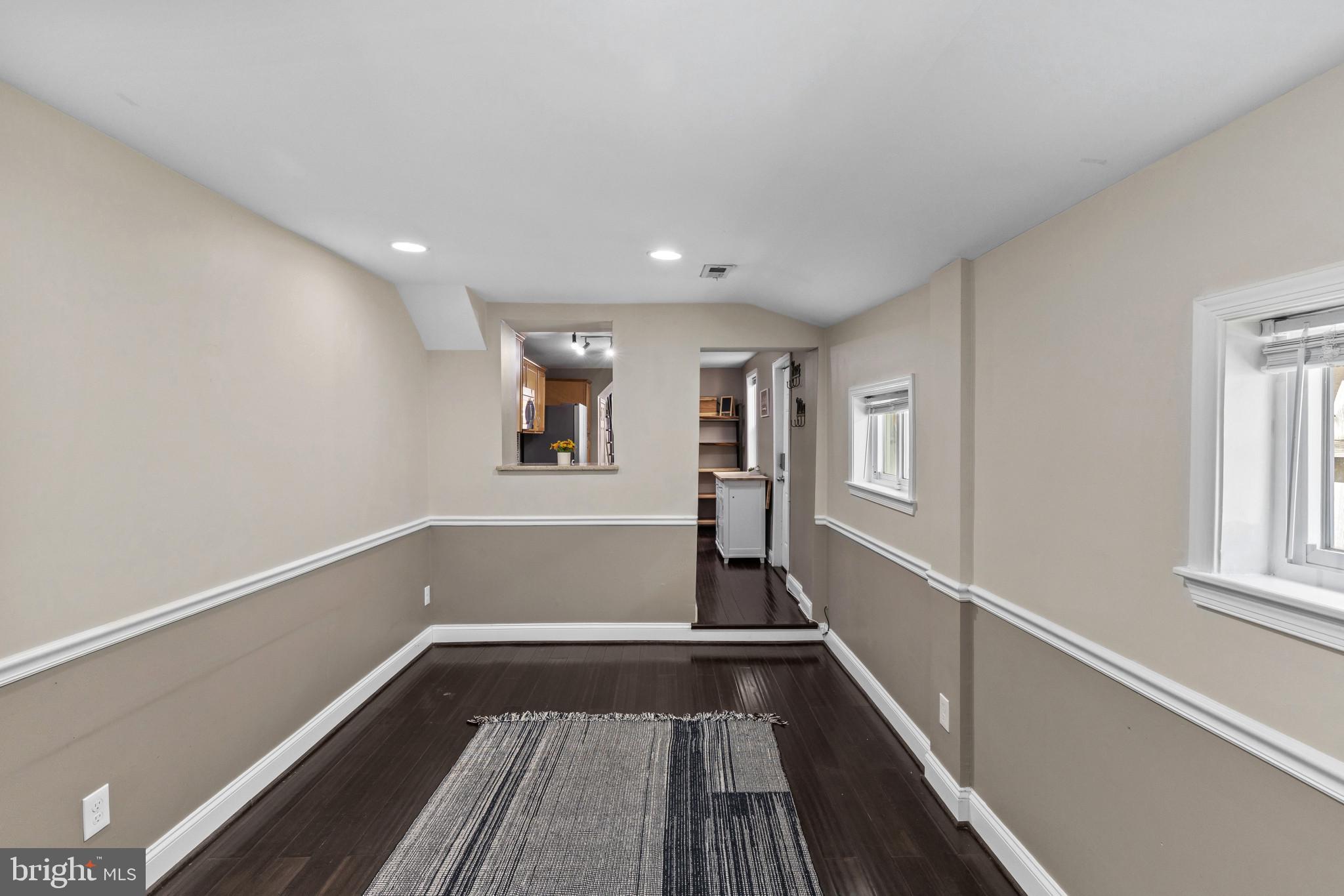 1739 E LOMBARD STREET