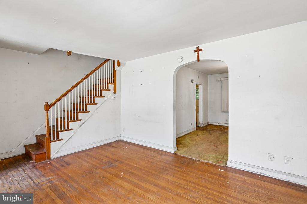 3224 BELMONT AVENUE