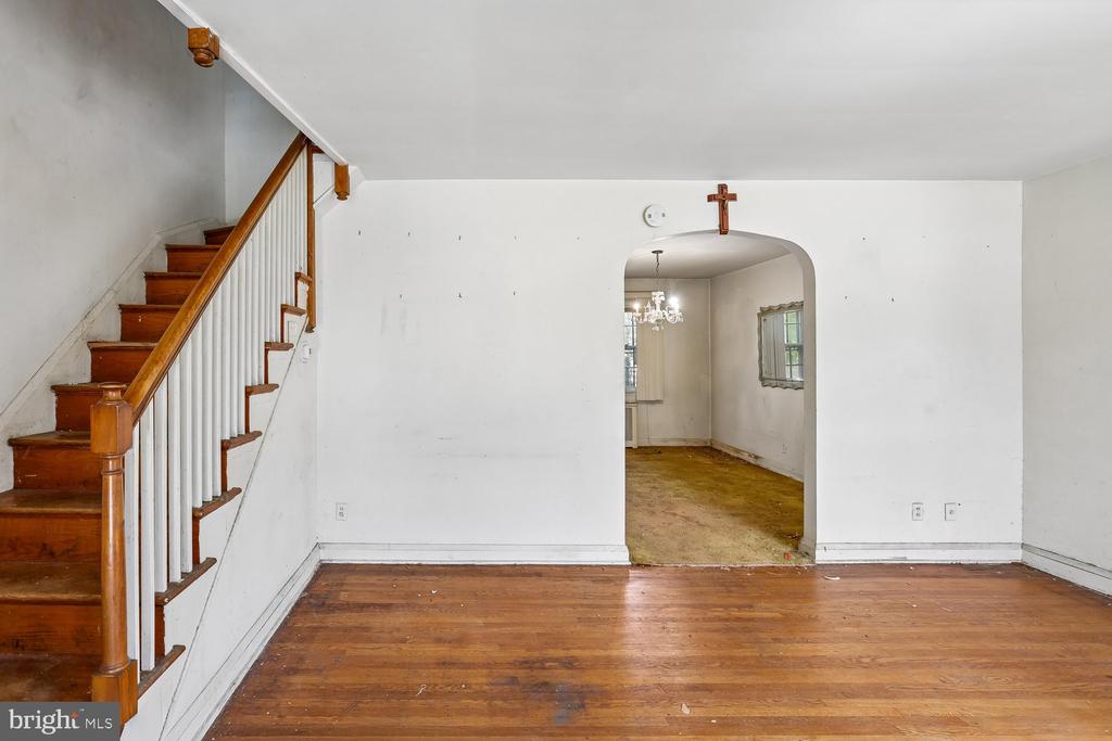 3224 BELMONT AVENUE