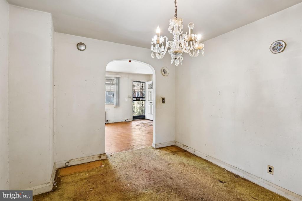 3224 BELMONT AVENUE