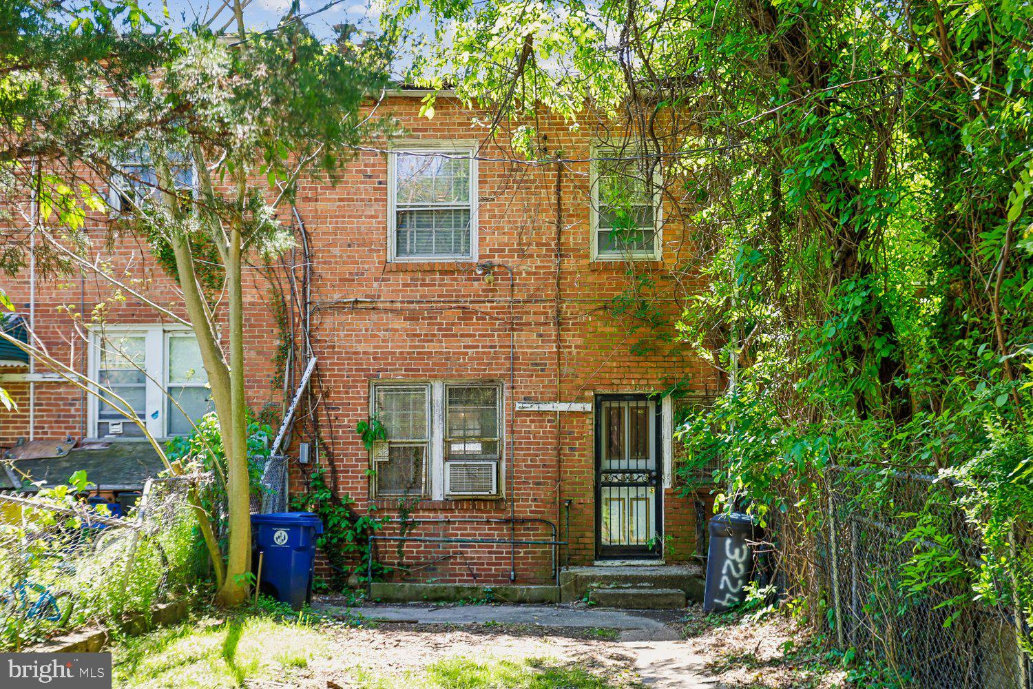 3224 BELMONT AVENUE