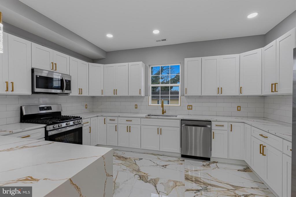 3600 W FOREST PARK AVENUE
