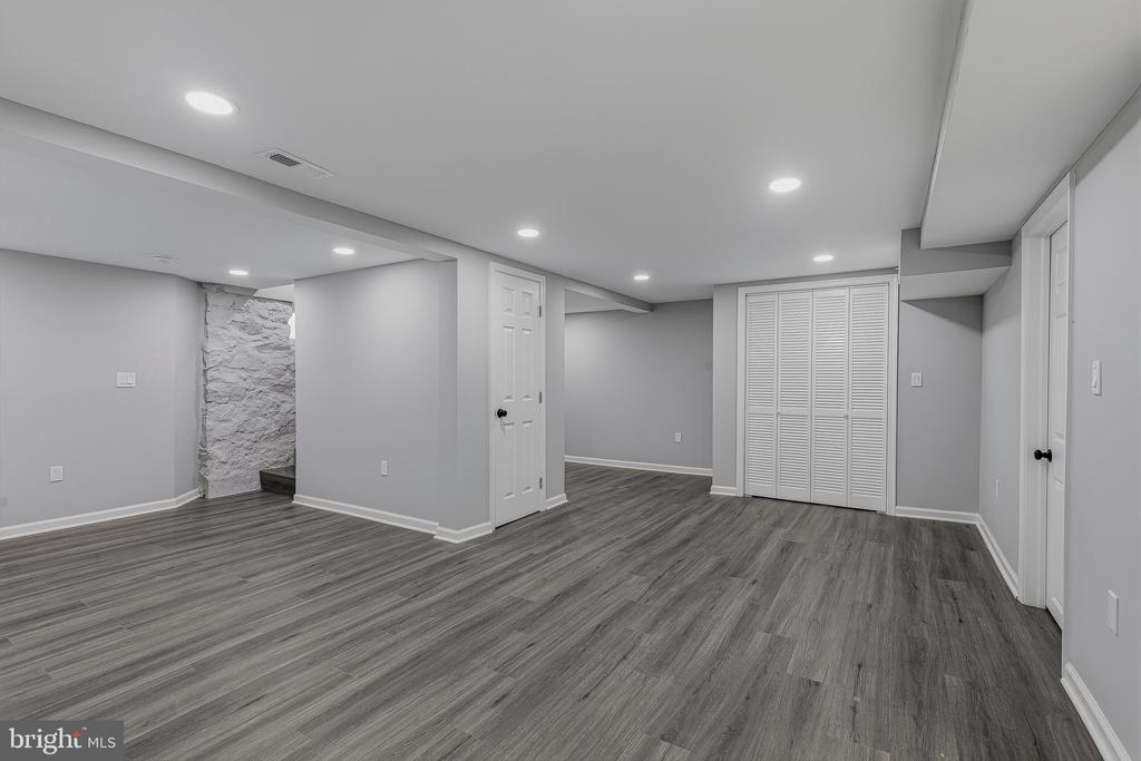 3600 W FOREST PARK AVENUE