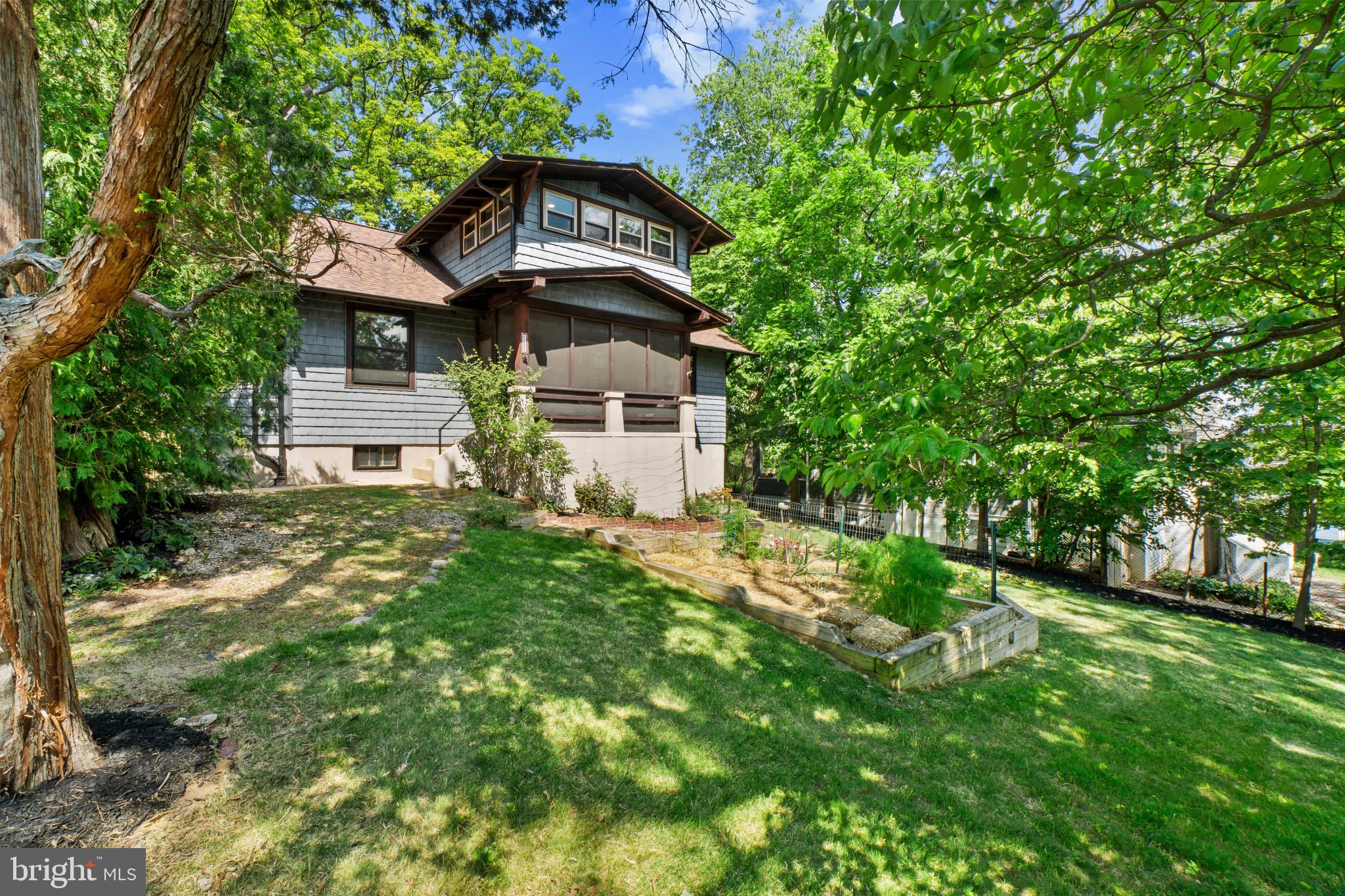 2900 RUECKERT AVENUE