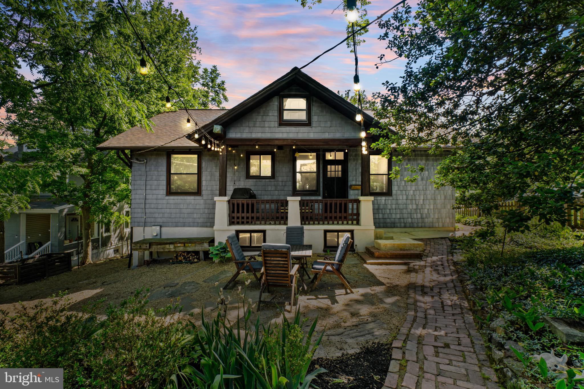 2900 RUECKERT AVENUE