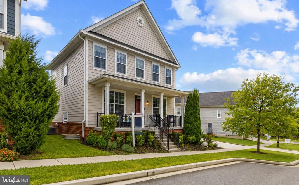 4400 SCARLET OAK LANE