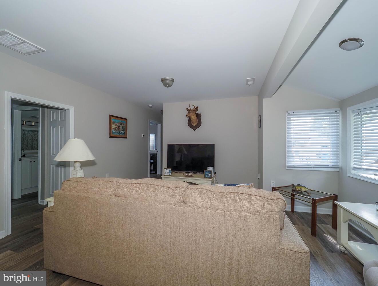 1418 KENT AVENUE