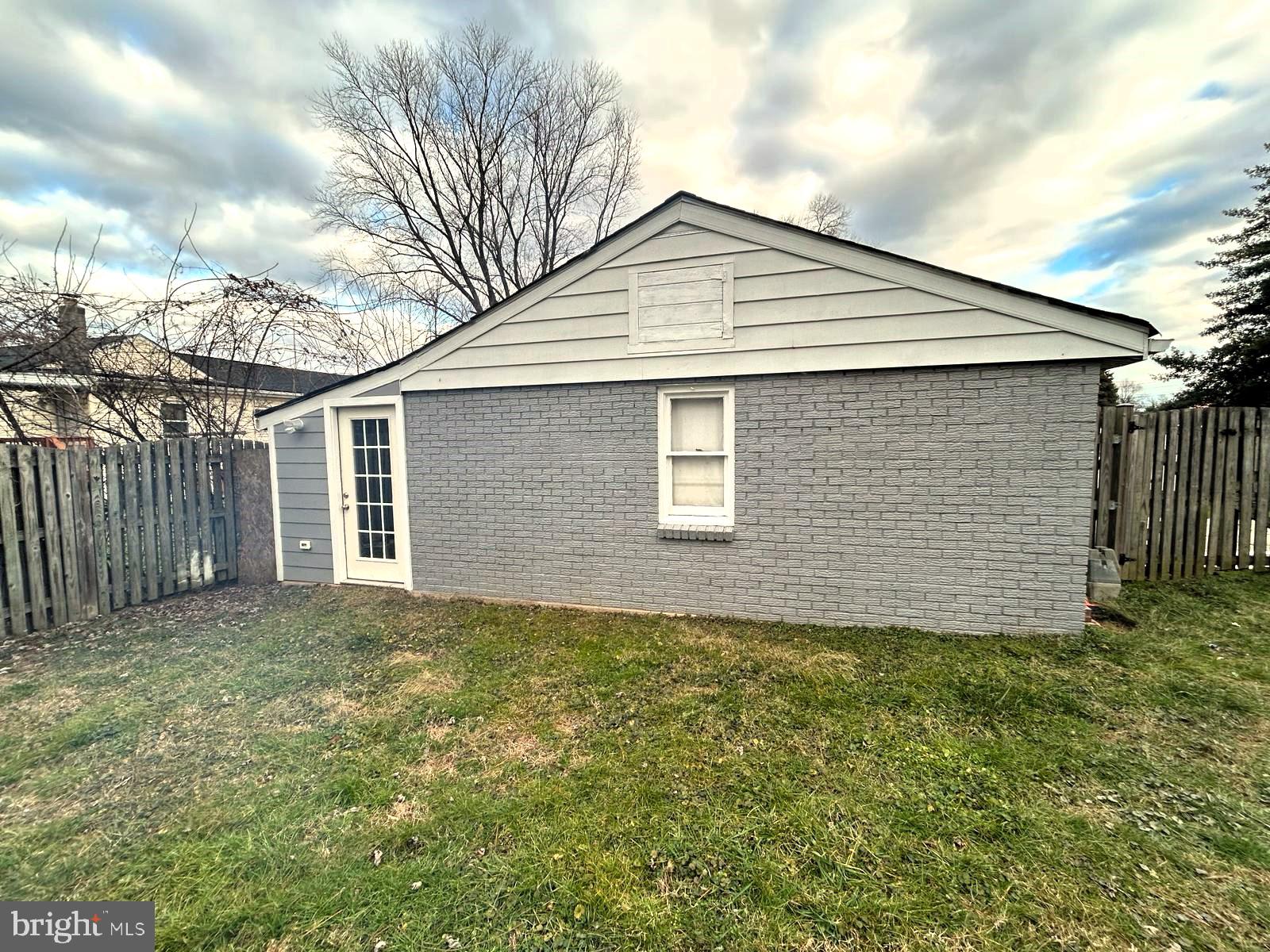 306 Severn Ave