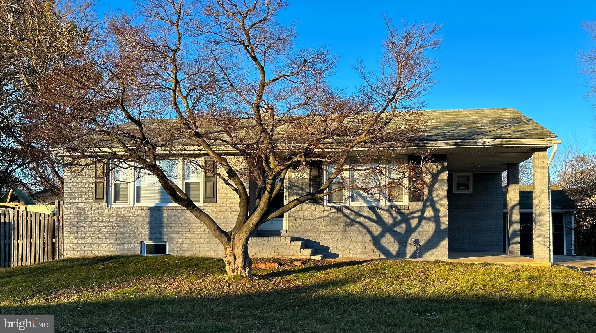 306 Severn Ave