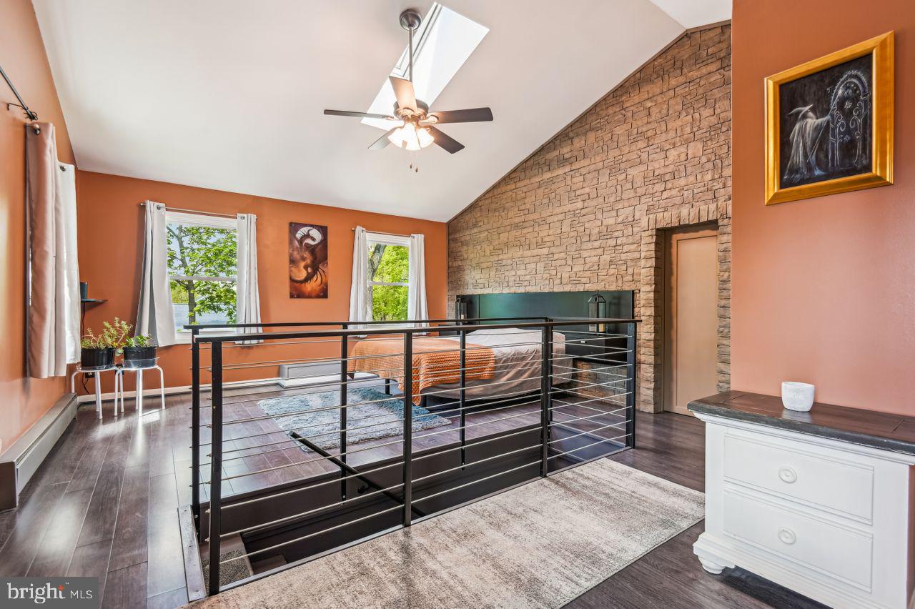 200 Delight Rd