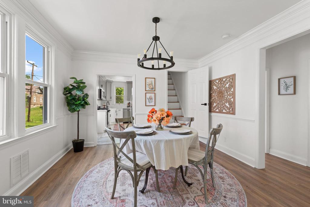 6424 Gilmore