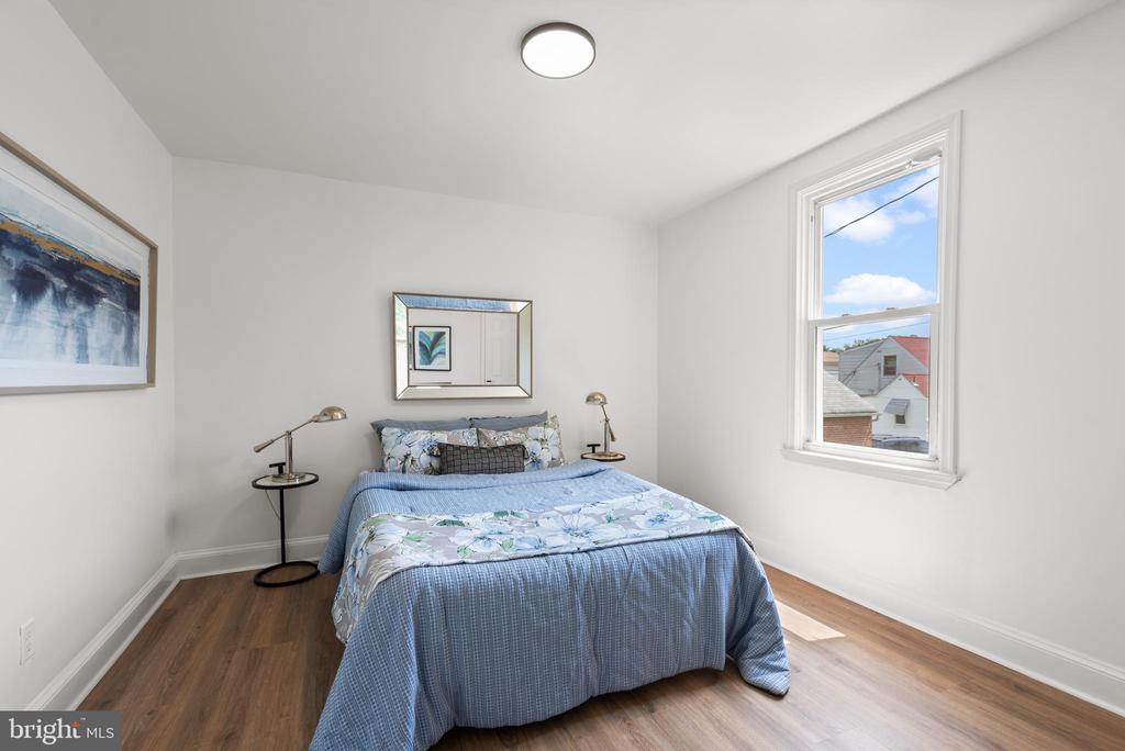 6424 Gilmore