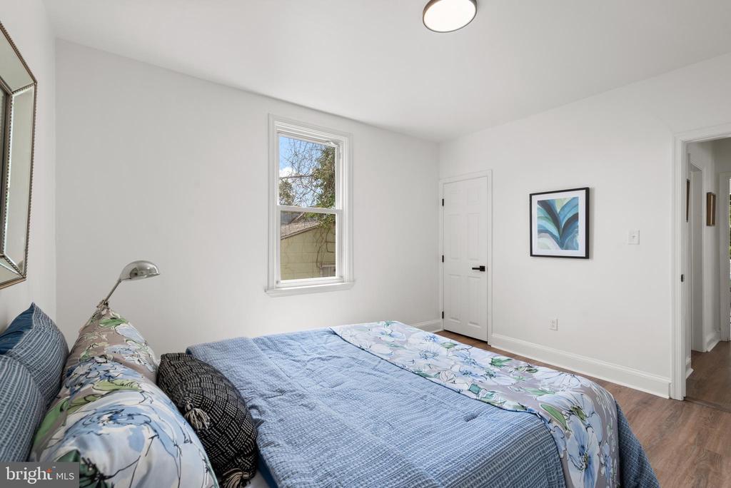 6424 Gilmore
