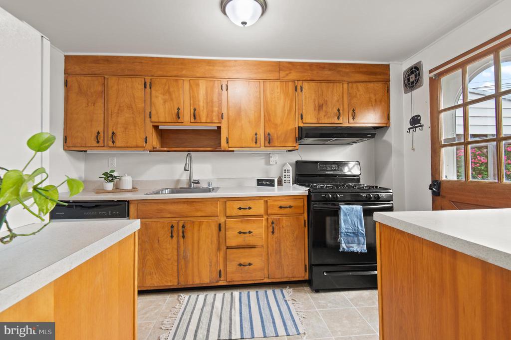 3246 Ryerson Cir