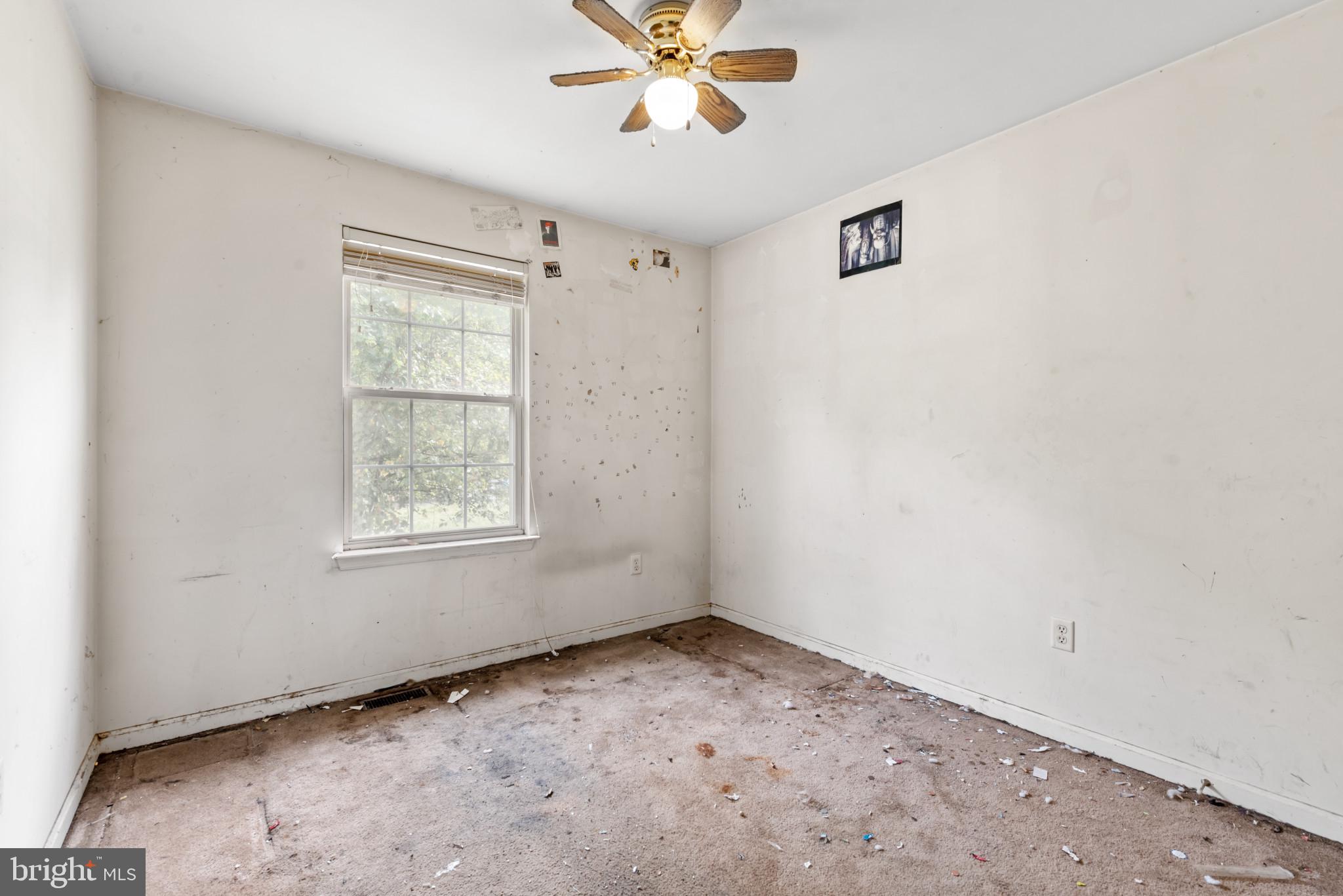 1660 Hopewell Ave