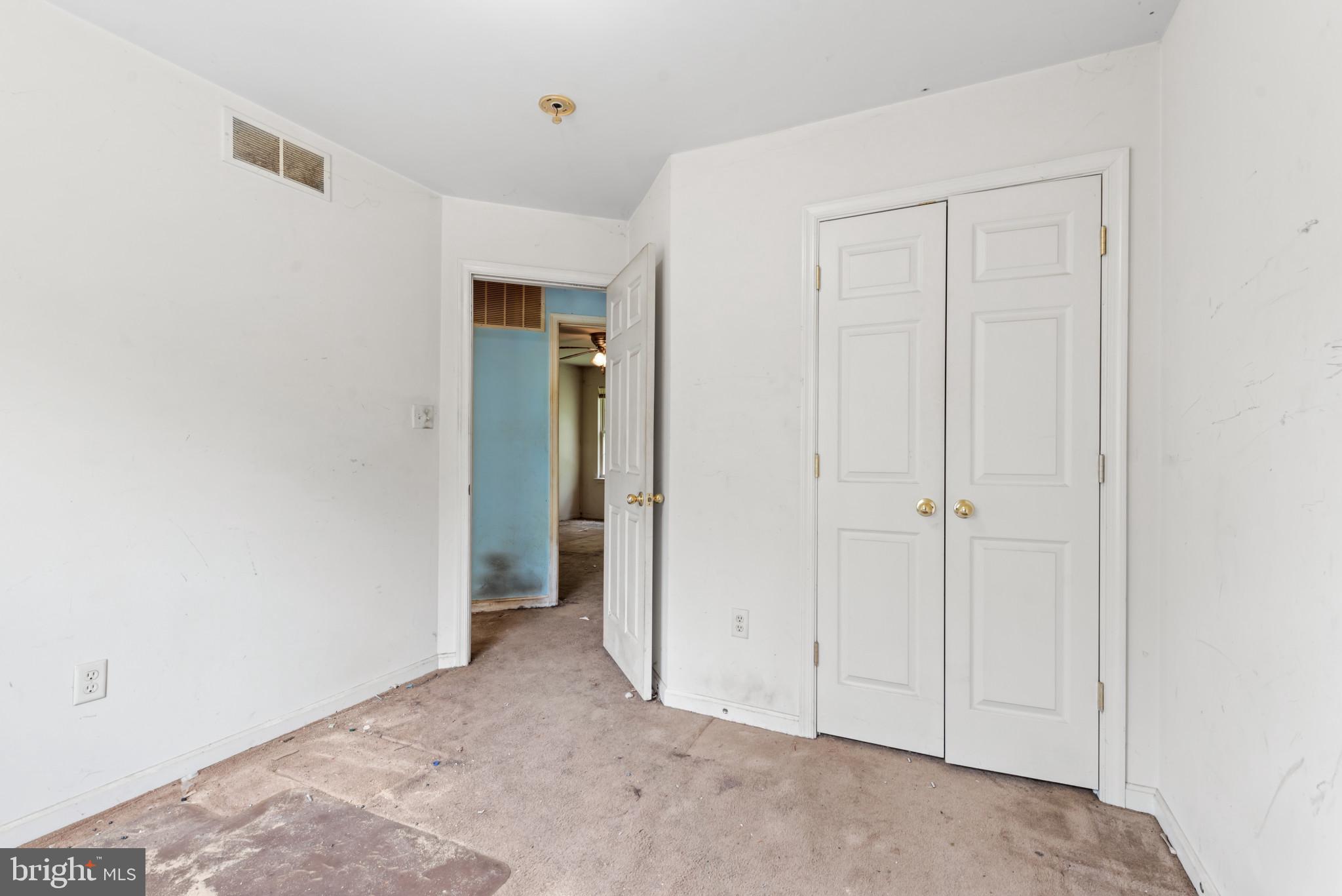 1660 Hopewell Ave