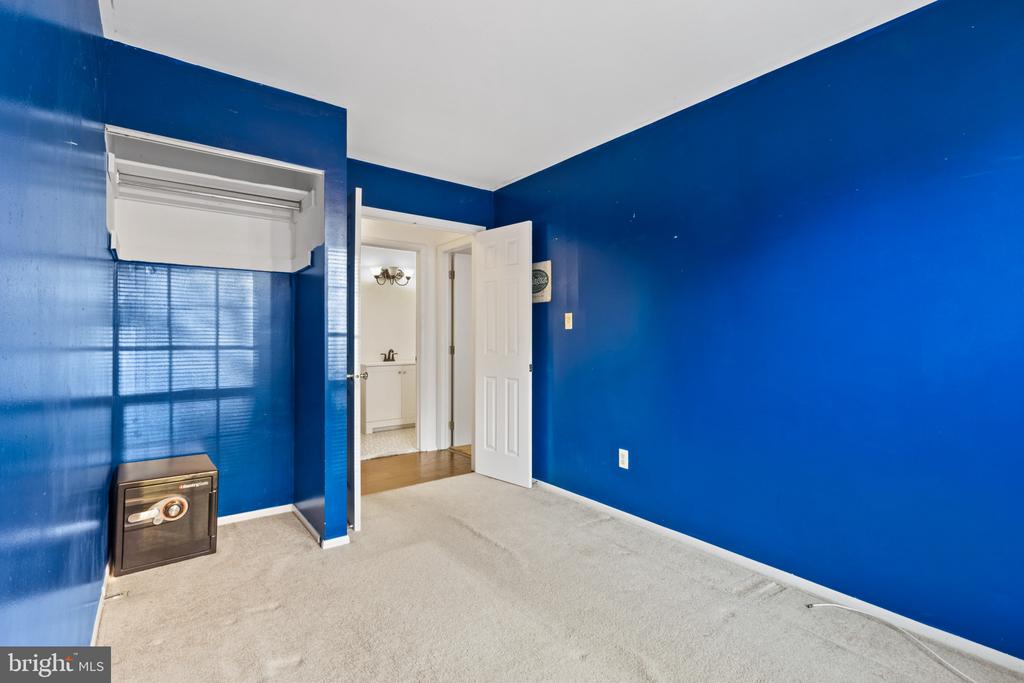 7 Olivia Ct