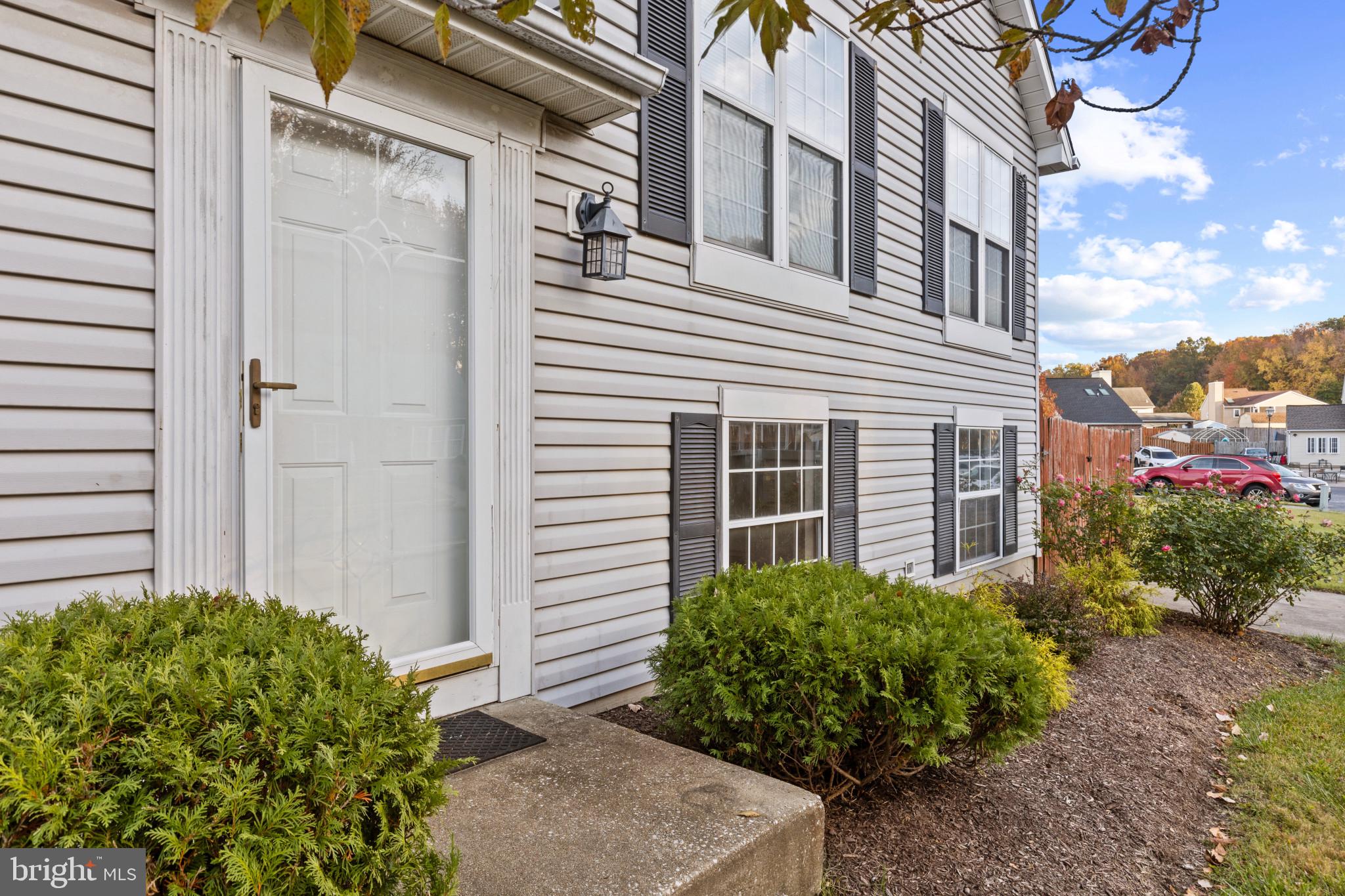 7 Olivia Ct