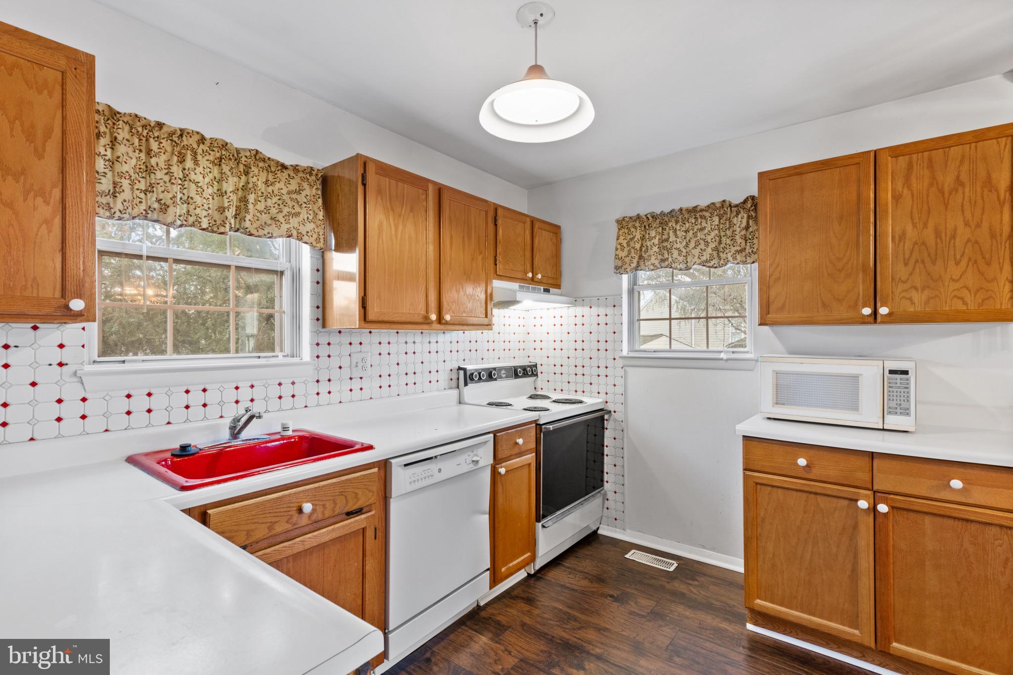 7 Olivia Ct