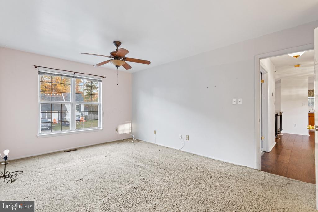 7 Olivia Ct