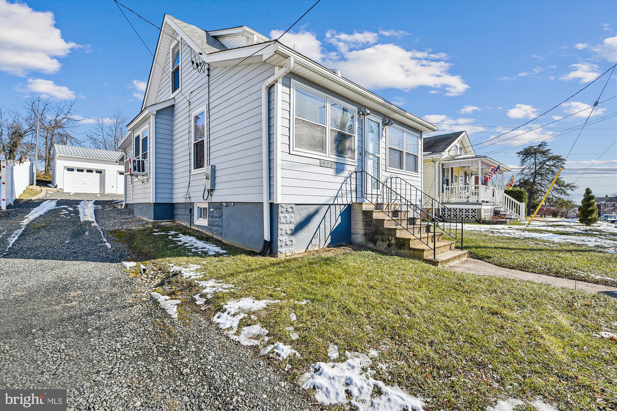 923 Courtney Rd