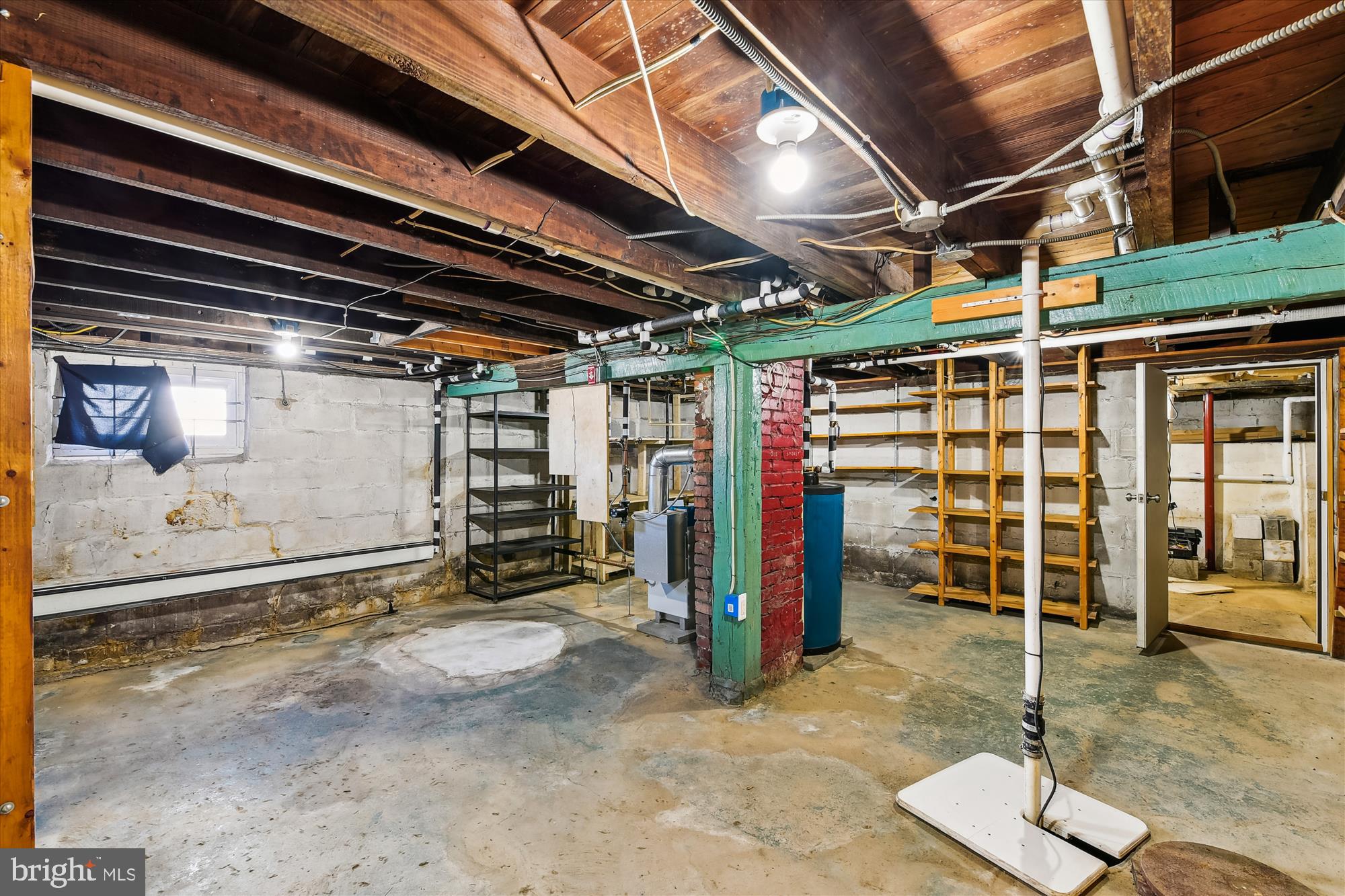 923 Courtney Rd