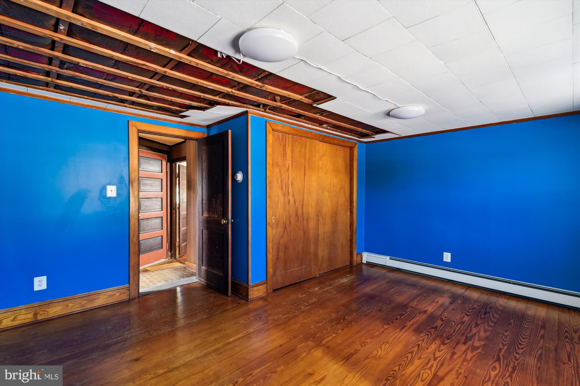 923 Courtney Rd