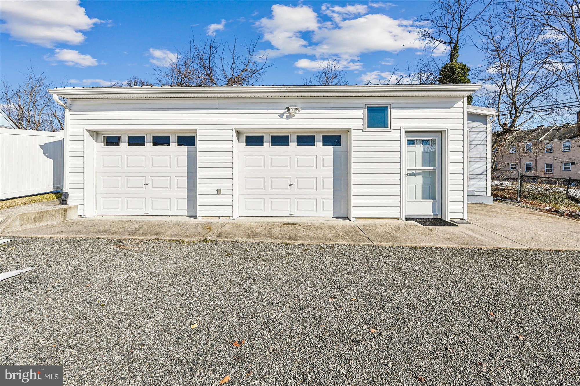 923 Courtney Rd