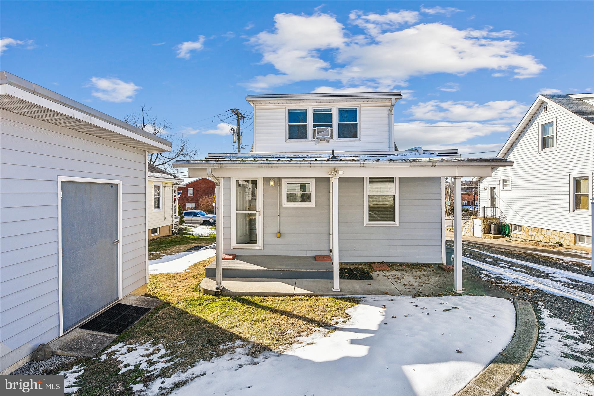 923 Courtney Rd