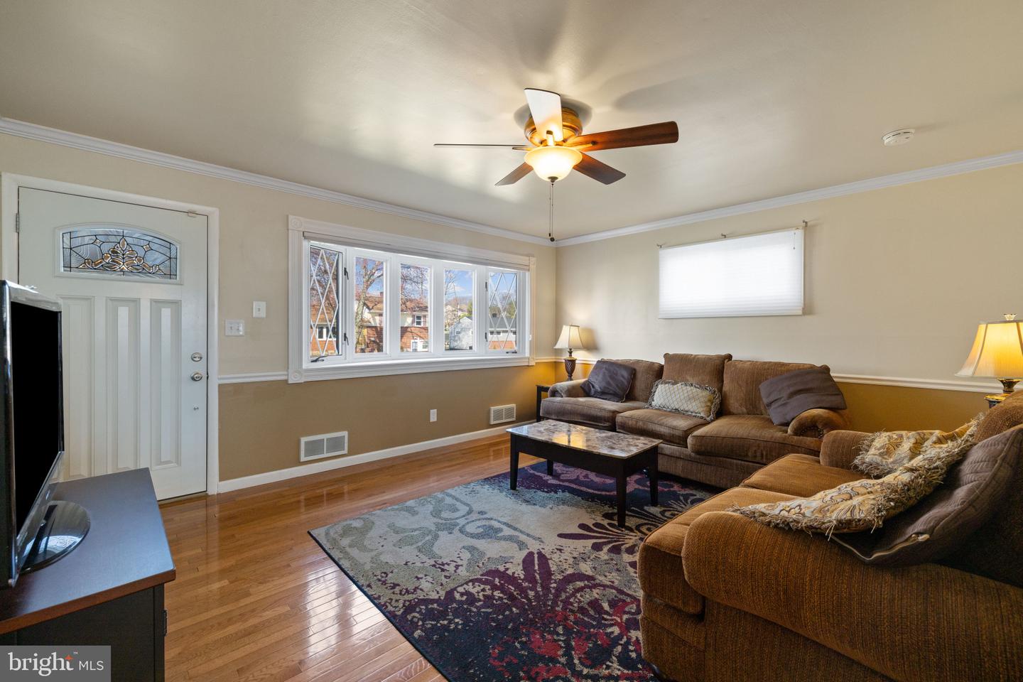 3709 Courtleigh Dr