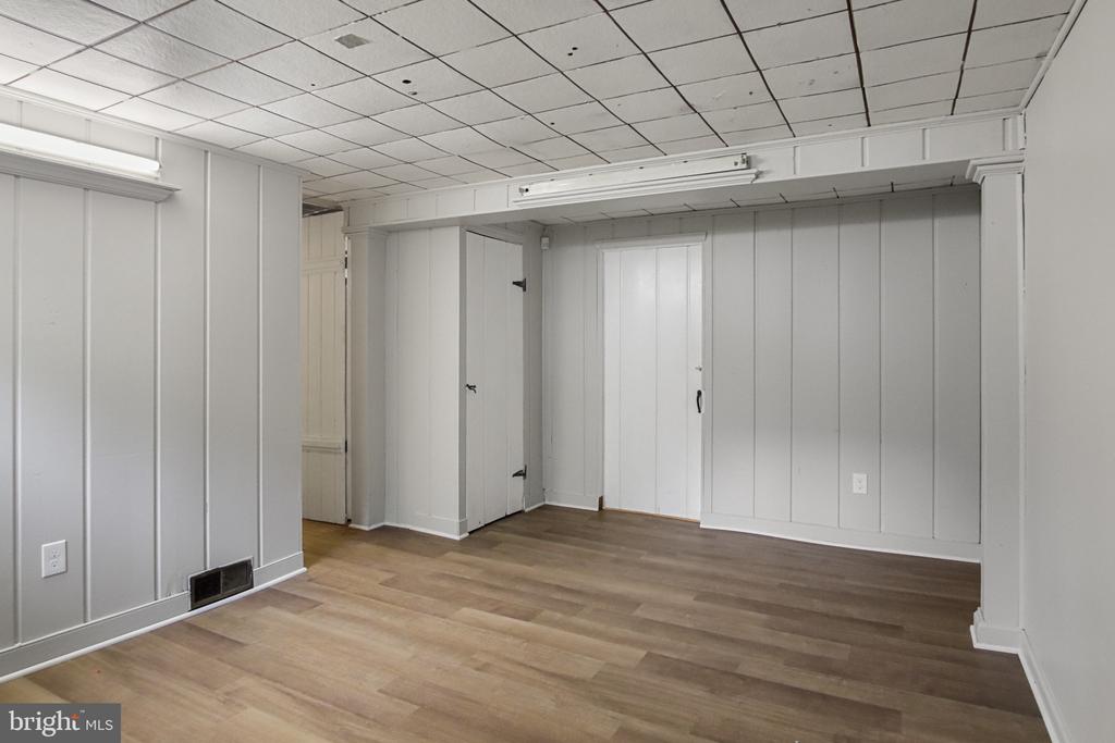 608 Farmhurst