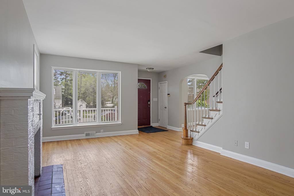 608 Farmhurst