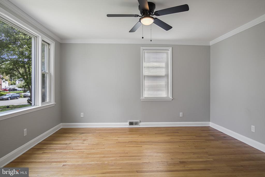 608 Farmhurst
