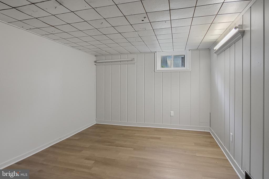 608 Farmhurst