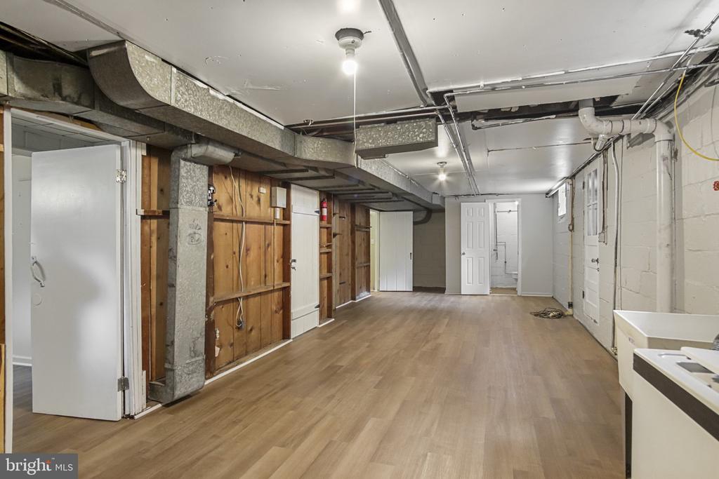 608 Farmhurst