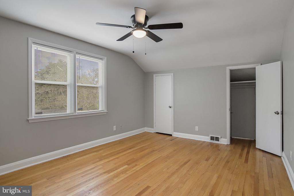608 Farmhurst