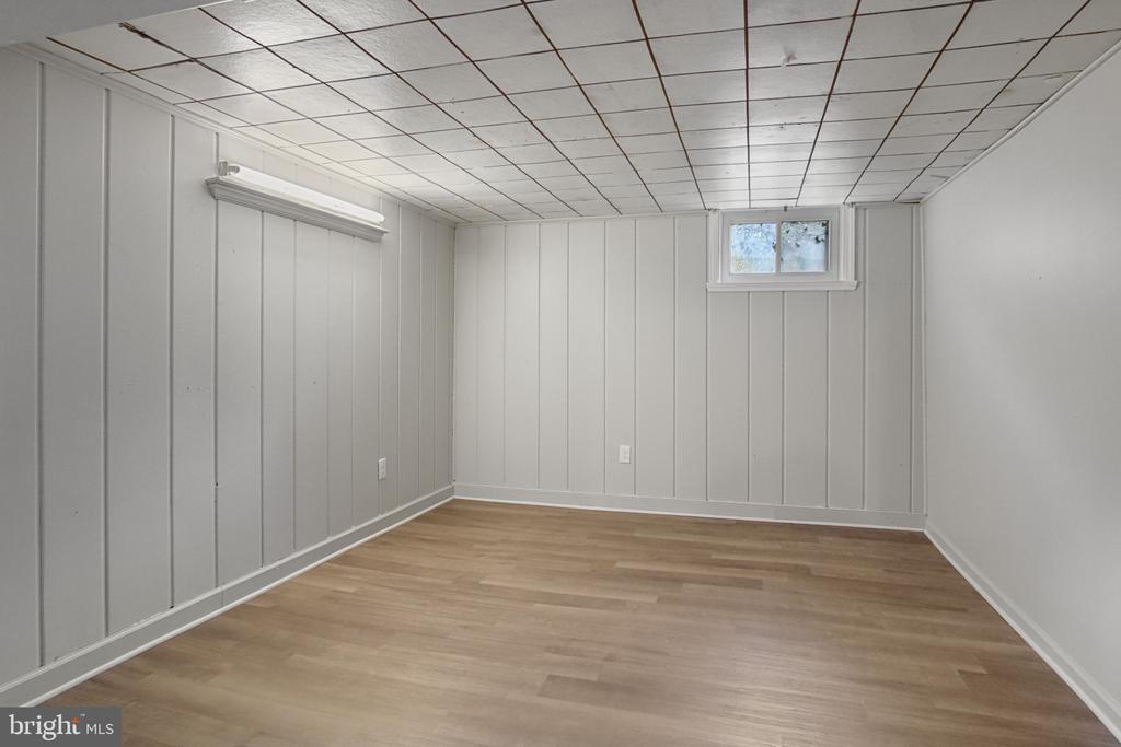 608 Farmhurst