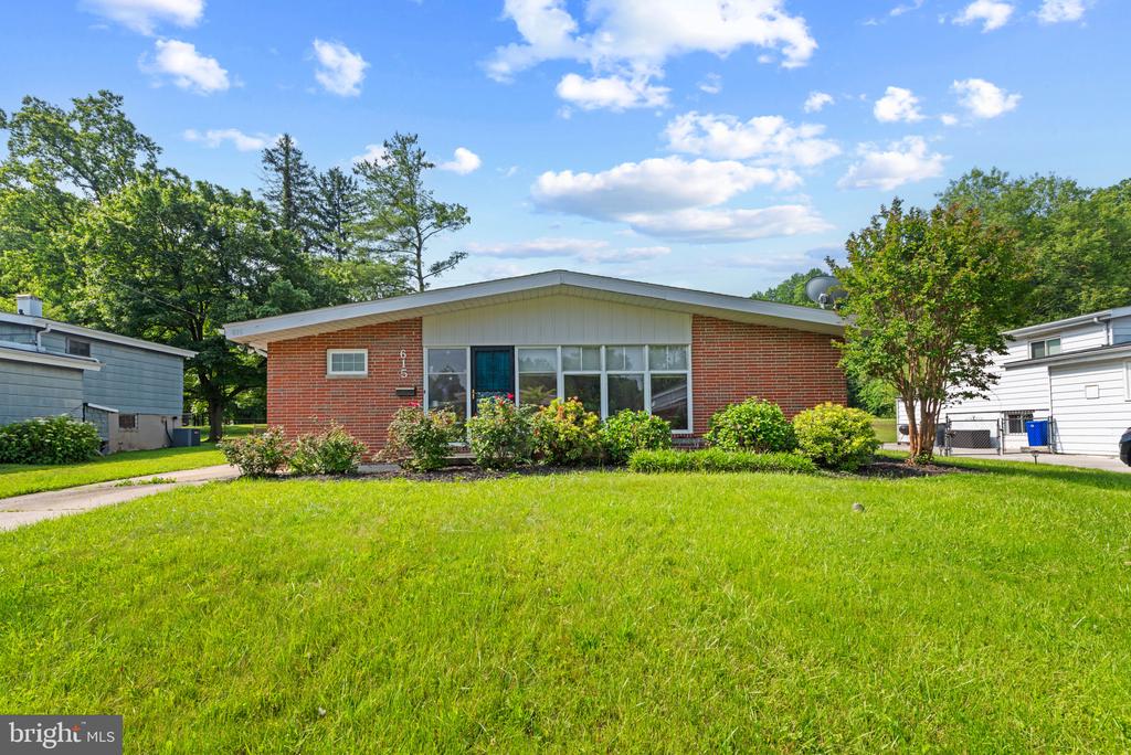 615 Kahn Dr