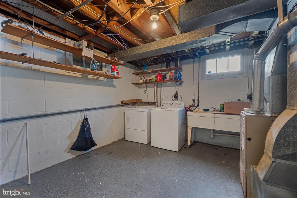 615 Kahn Dr