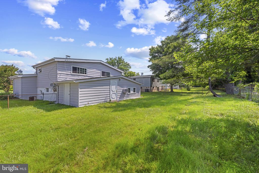 615 Kahn Dr
