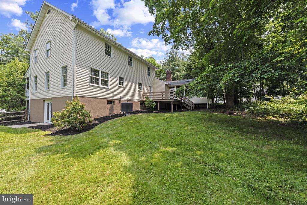6 Constantine Dr
