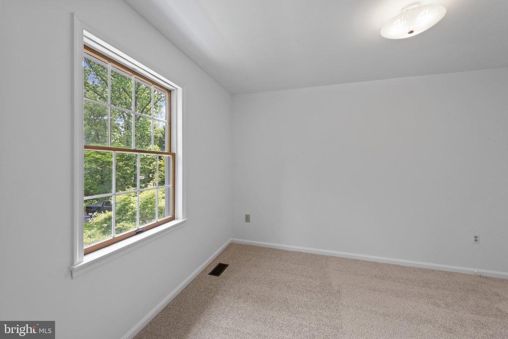 6 Constantine Dr