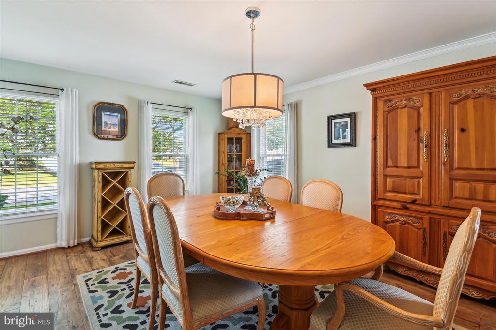 7138 Olivia Rd