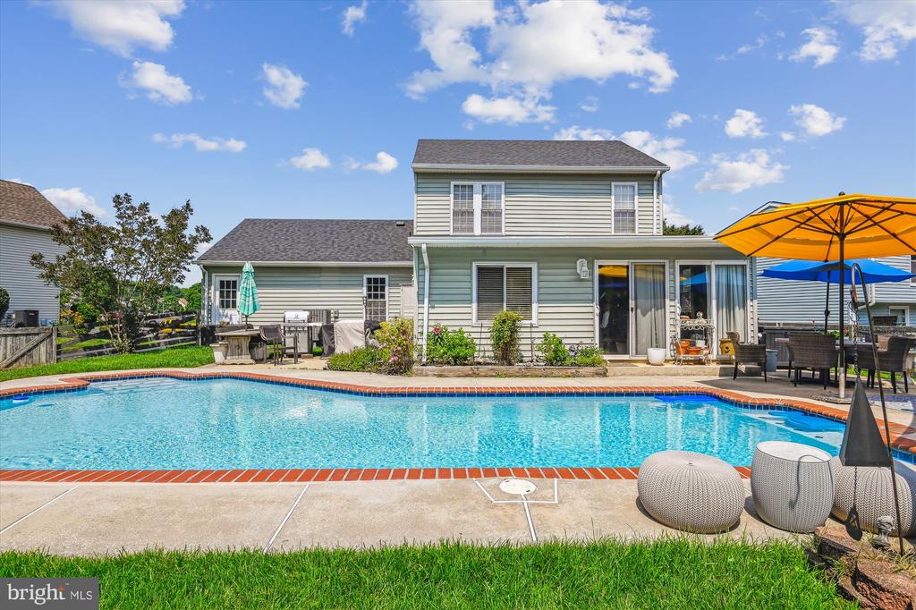7138 Olivia Rd