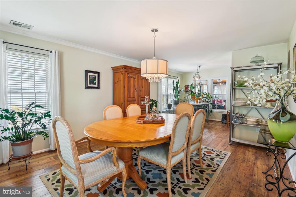 7138 Olivia Rd